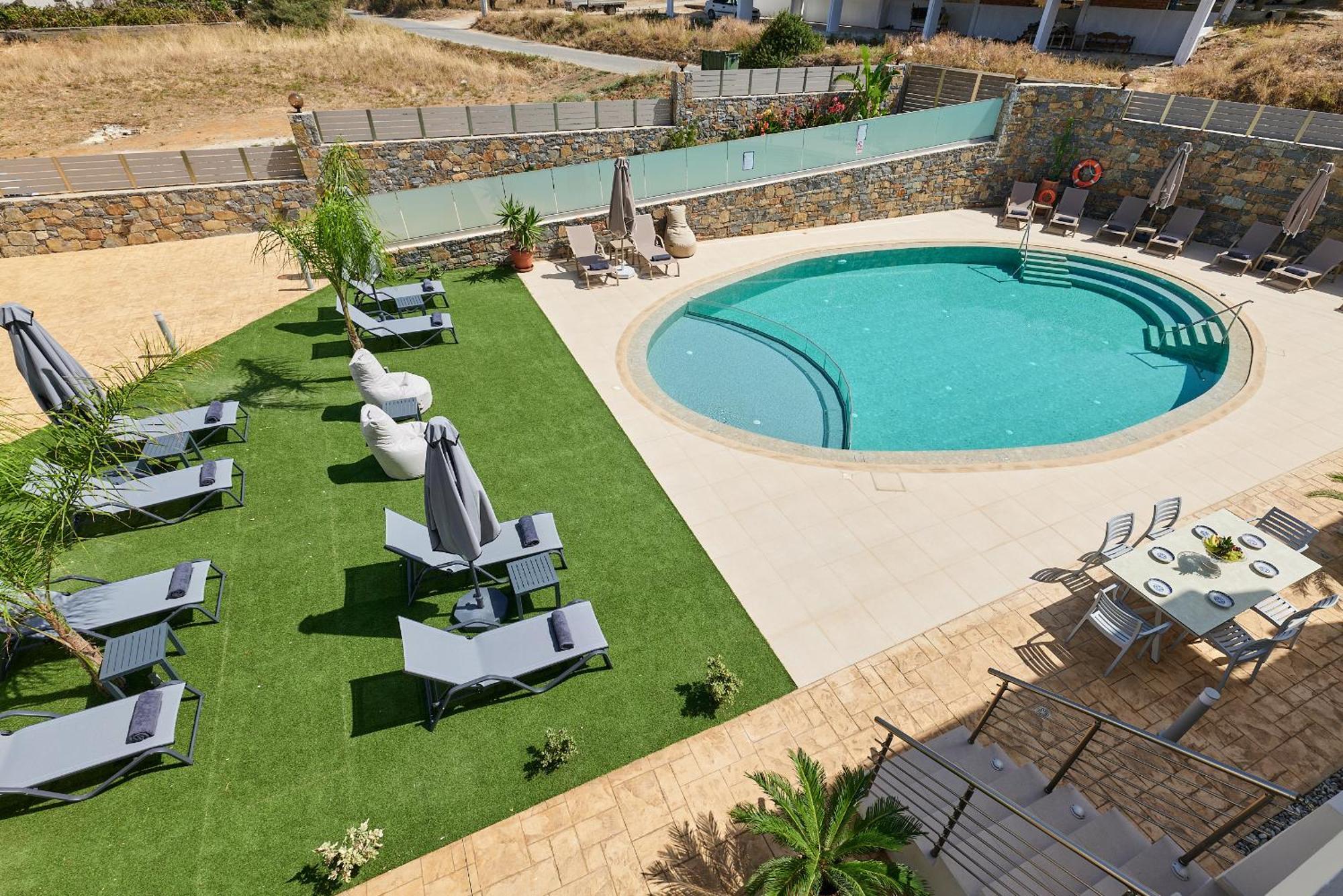 Luxury Suites in Stavromenos Extérieur photo