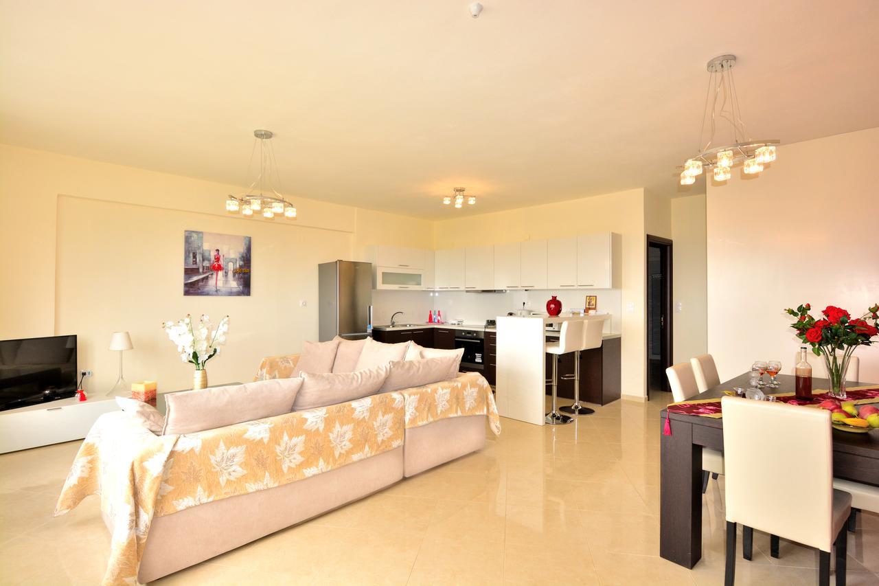Luxury Suites in Stavromenos Extérieur photo